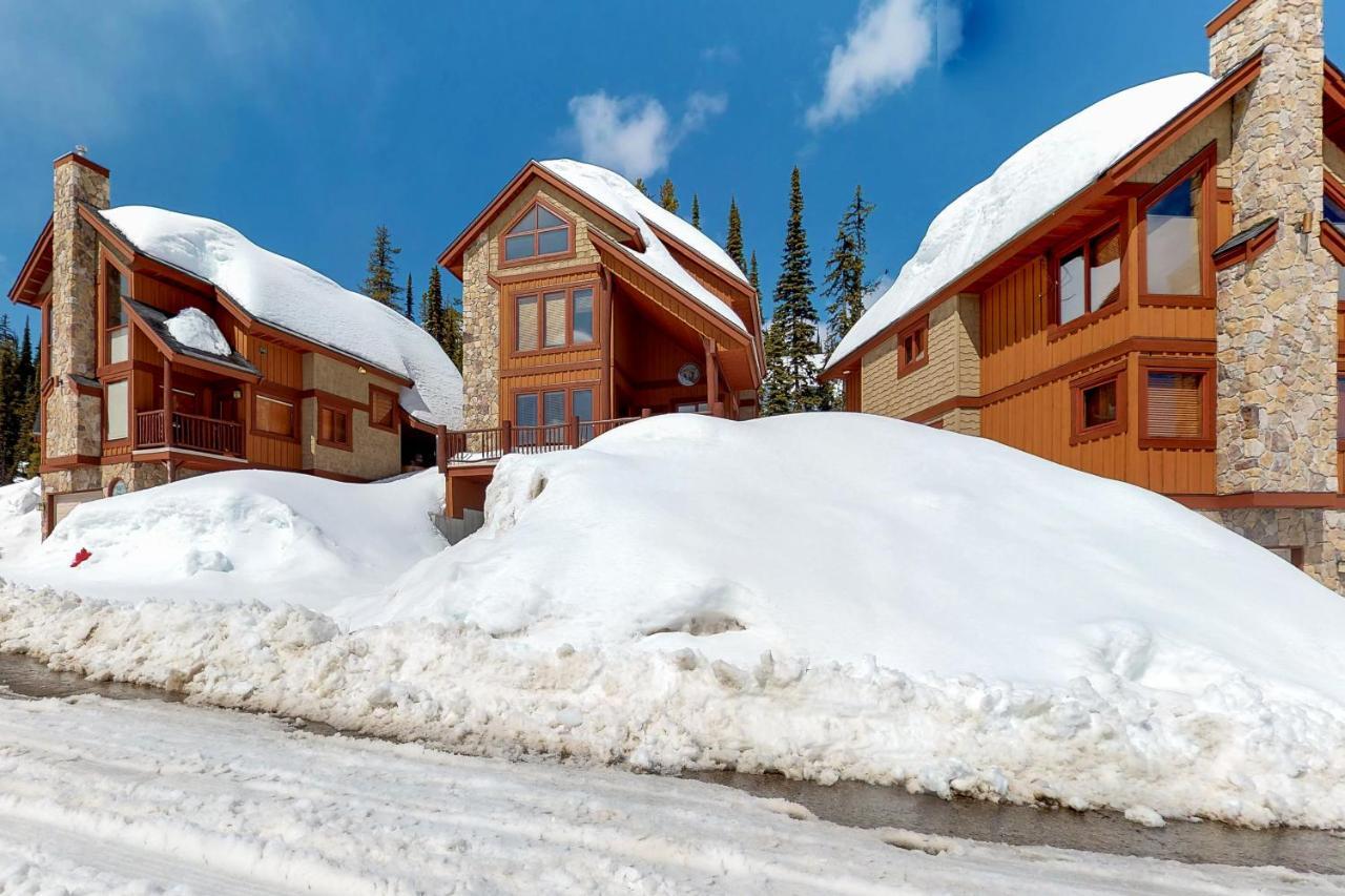 Polar Peak Villa Big White Ski Resort Exterior photo