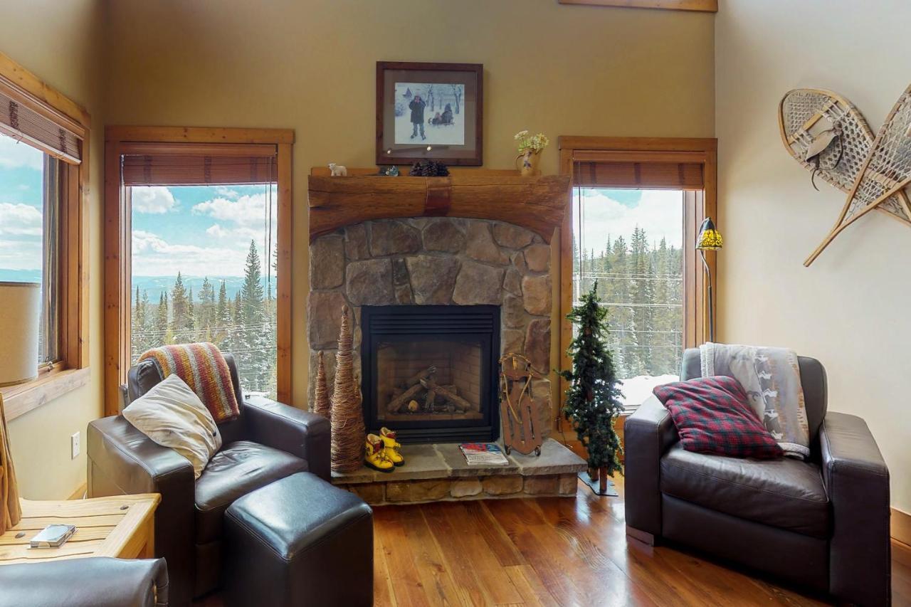 Polar Peak Villa Big White Ski Resort Exterior photo